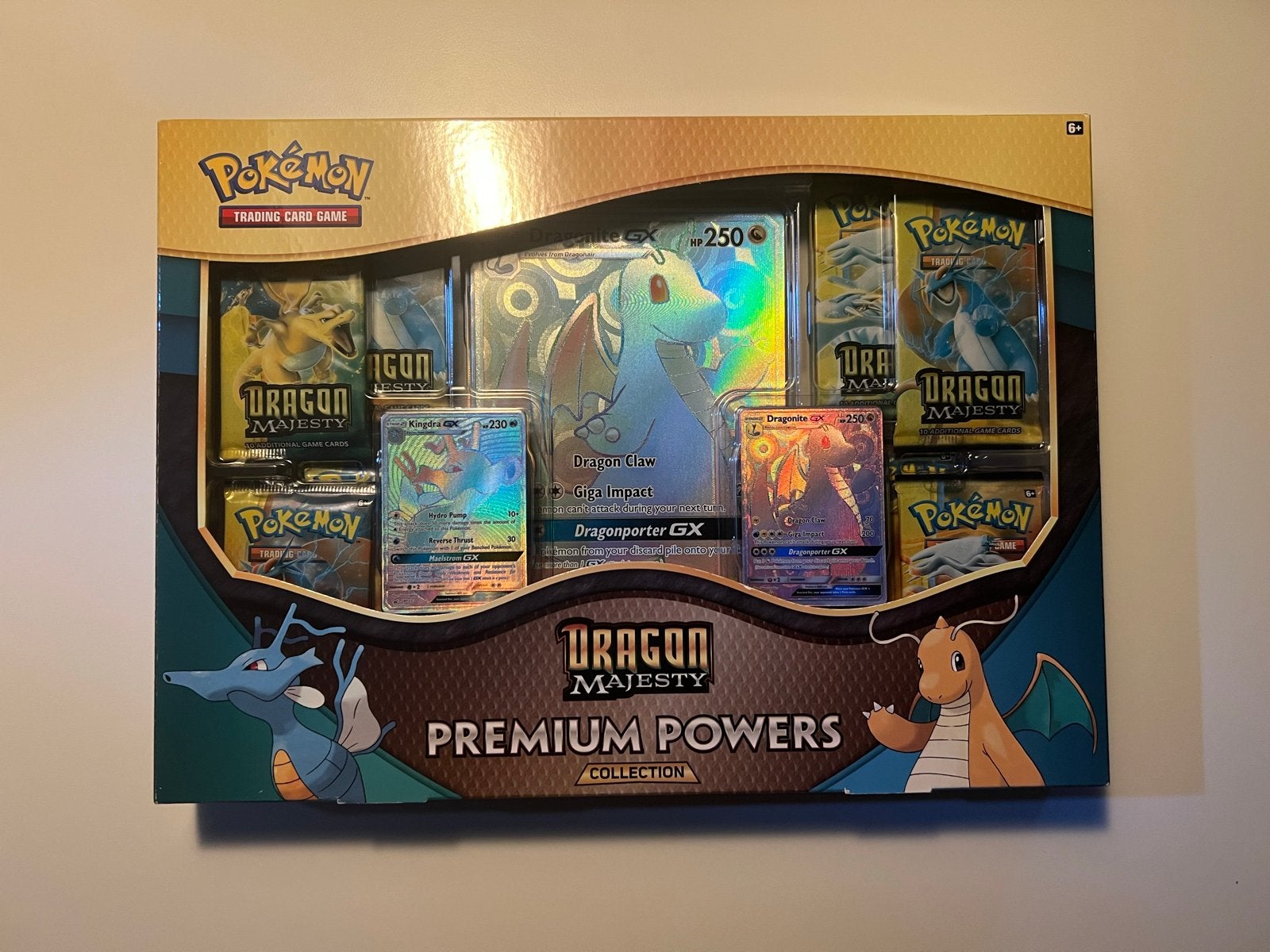 Premium Powers Collection Box - Dragon Majesty - Sealed, Ophalen of Verzenden, Nieuw, Overige typen