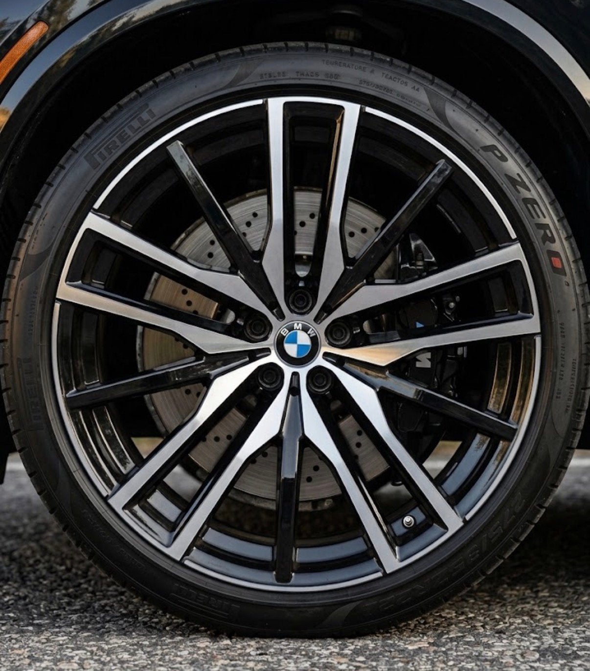 ✅ 22” Orig BMW Breedset Style 742M G05 X5 X6 G06 + Pirelli P, Ophalen, Gebruikt, Banden en Velgen, Overige maten