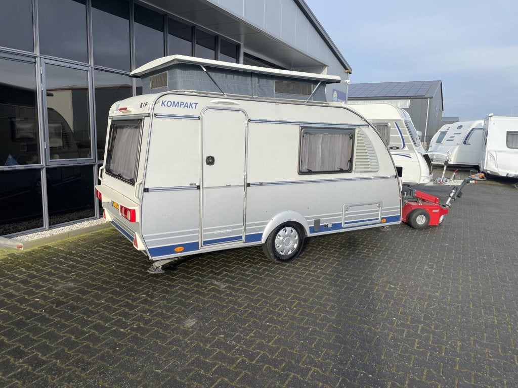Kip Kompakt 37 KK Langslaper + Zit Hefdak 680KG leeg !!, Caravans en Kamperen, Overige typen, Standaardzit, Kip, Bedrijf