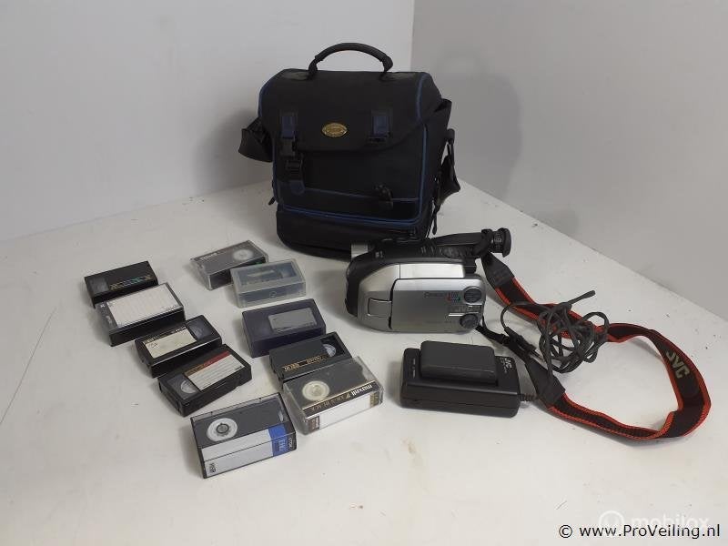 Online Veiling: JVC videomovie GR-AXM43EG camcorder VHS-C..., Gebruikt