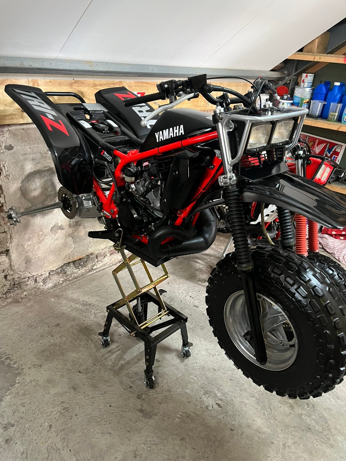 Gezocht onderdelen tri-z 250, Motoren, Ophalen