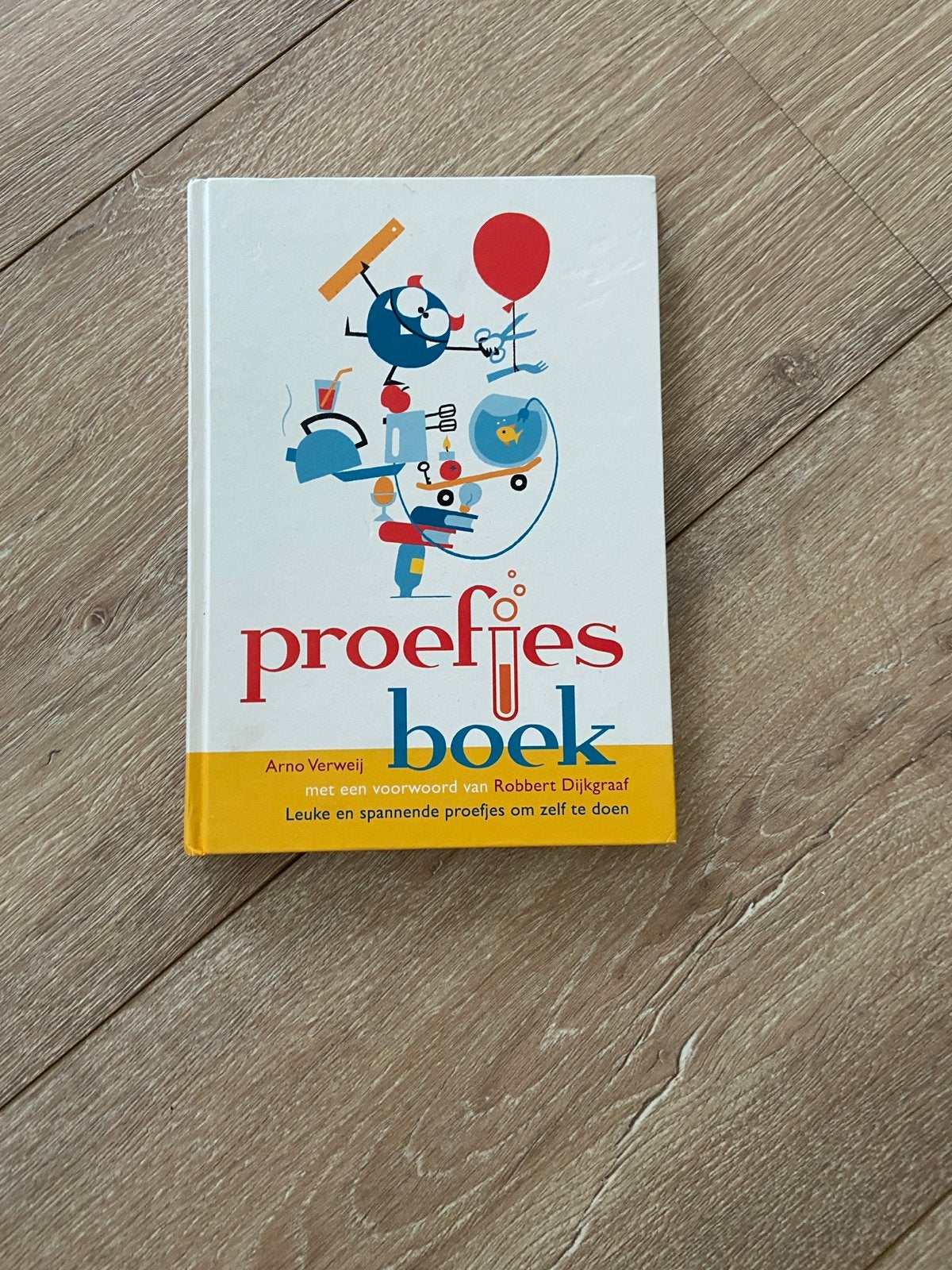Proefjesboek: Leuke en spannende proefjes om zelf te doen, Kinderen en Baby's, Speelgoed | Educatief en Creatief, Ophalen, Zo goed als nieuw