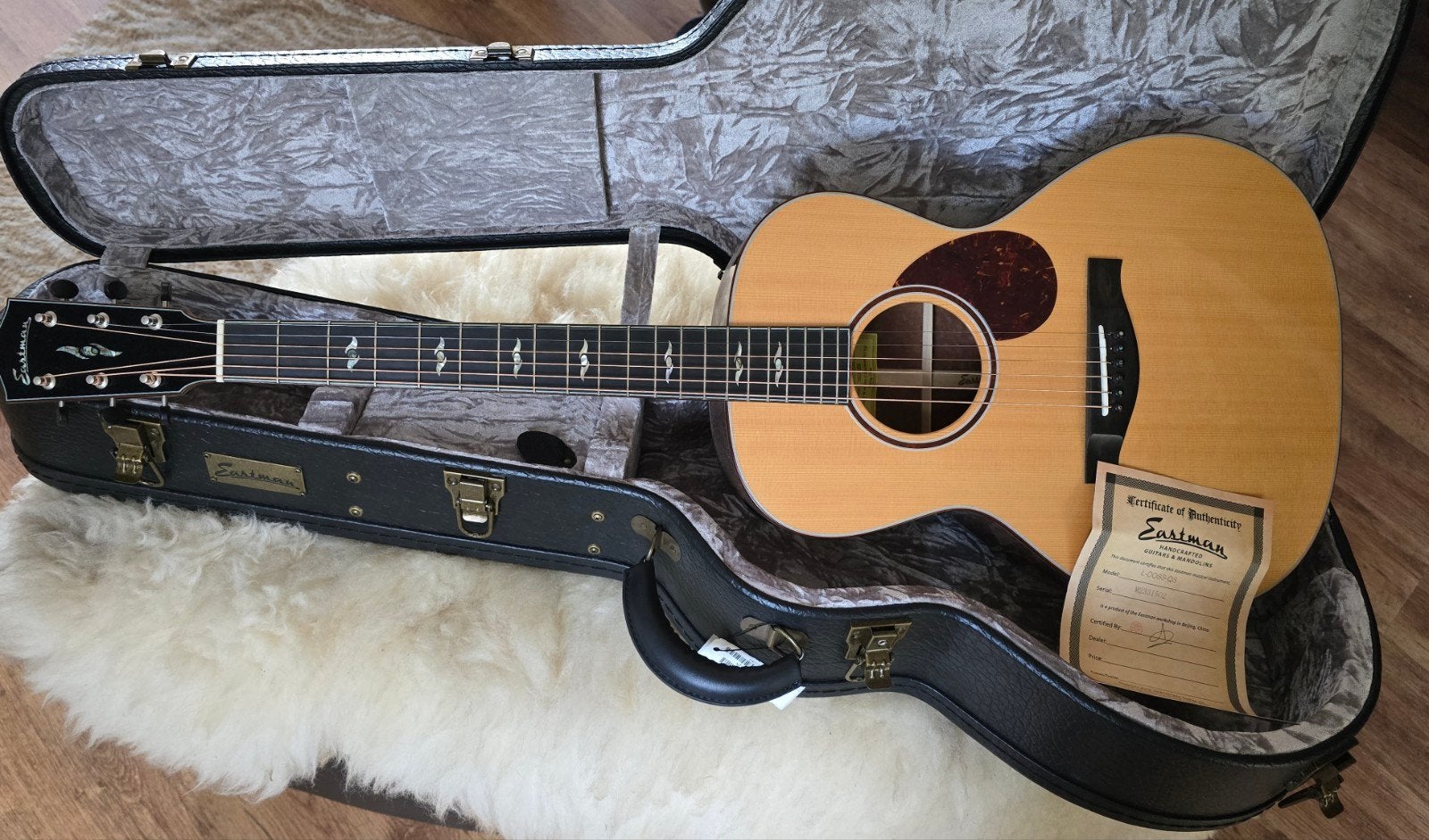 Eastman L-OOSS-QS Luthier Series – Als nieuw – Hardcase, Muziek en Instrumenten, Ophalen of Verzenden, Zo goed als nieuw, Western- of Steelstringgitaar