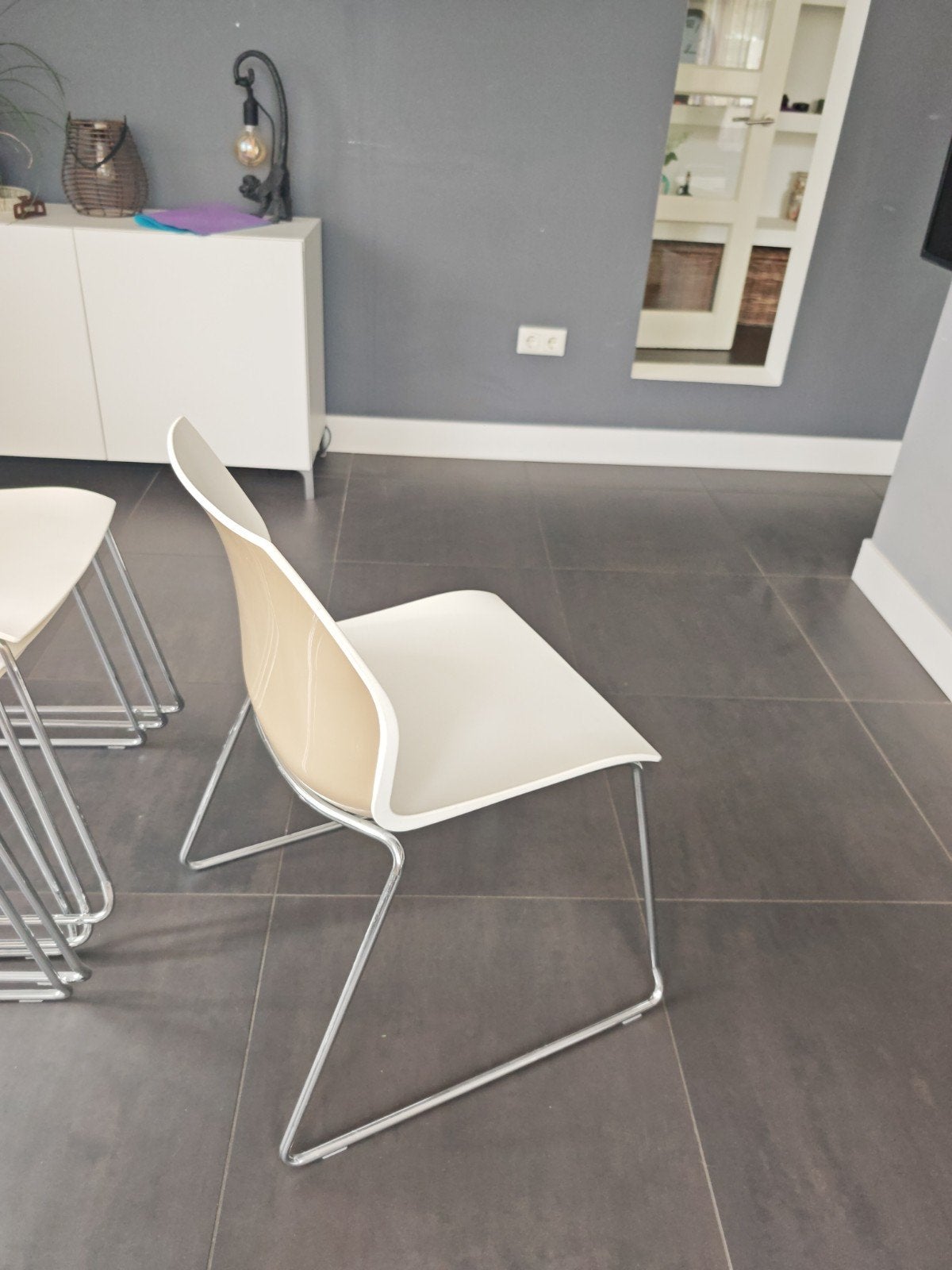 6 moderne eetkamerstoelen Wit/Beige stapelstoelen stapelbaar, Modern, Stapelbaar, Wit, Ophalen of Verzenden, Vijf, Zes of meer stoelen