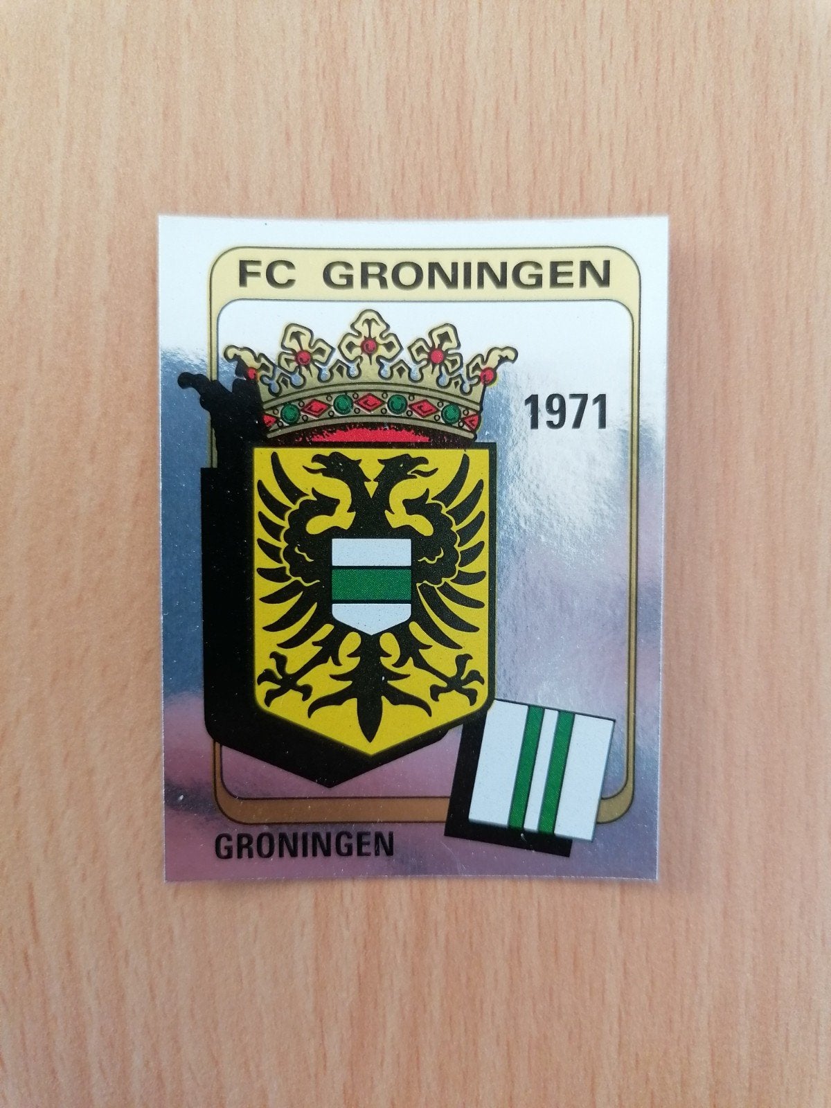 Panini Voetbal 84 #141 FC Groningen embleem., Verzamelen, Albert Heijn, Ophalen of Verzenden