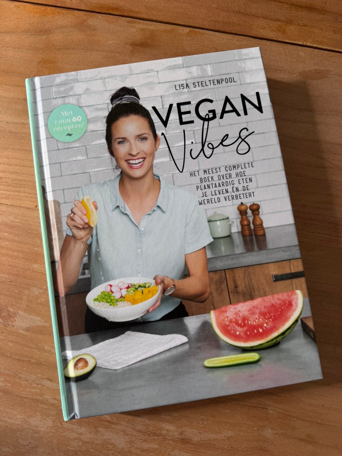 Vegan Vibes kookboek - Lisa Steltenpool | nieuwstaat, Boeken, Ophalen of Verzenden, Zo goed als nieuw