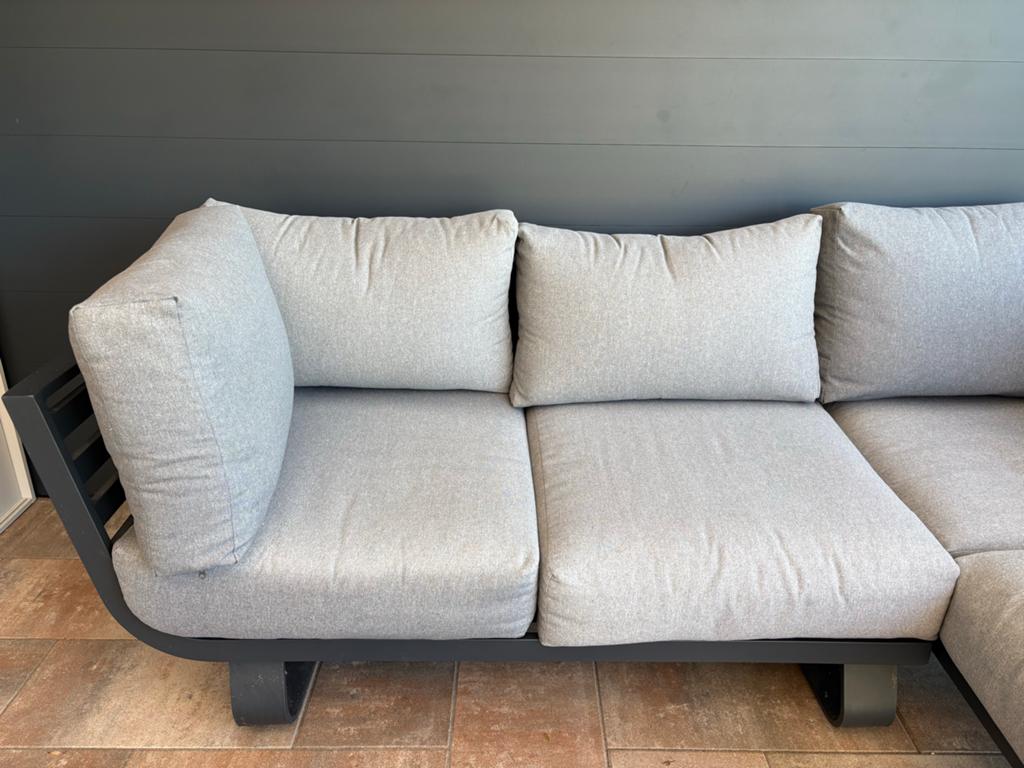 Santika Sovita - Moderne aluminium loungeset met salontafel, Ophalen, 4 zitplaatsen, Gebruikt, Aluminium