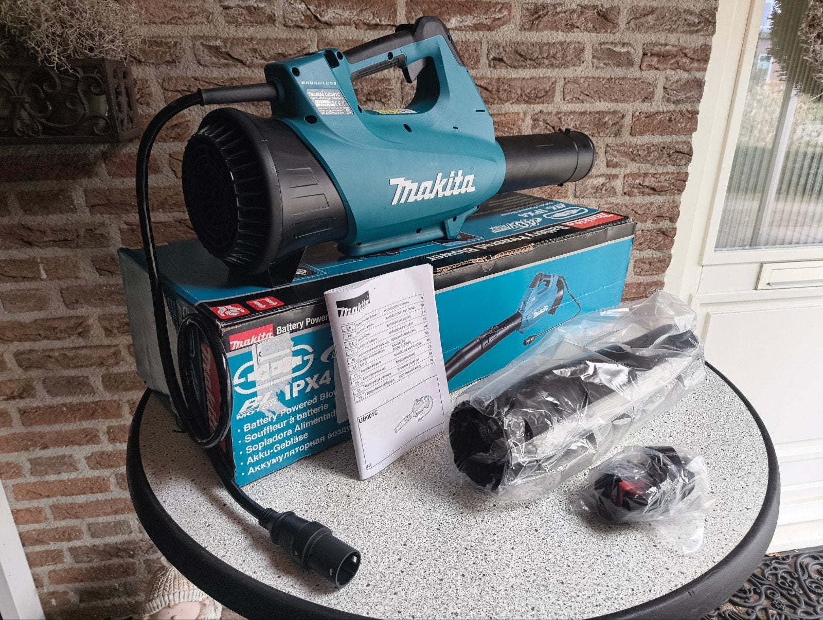 Makita 40 volt Bladblazer UB001CZ met Rugaccu (excl. accu's), Accu, Ophalen of Verzenden, Makita, Ruggedragen