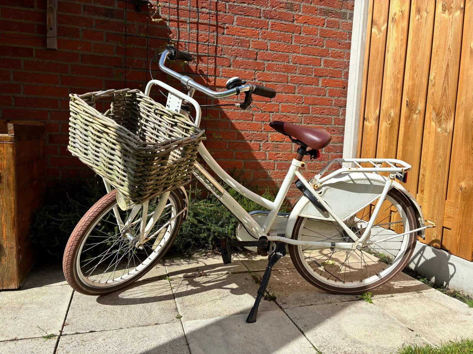 Witte meisjesfiets 22 inch met versnellingen, Ophalen, Gebruikt, 22 inch, Versnellingen