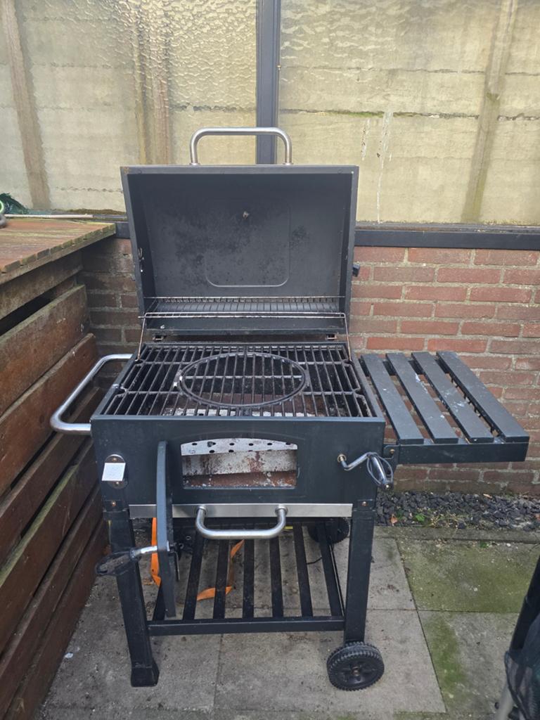 Houtskool barbecue, Ophalen, Gebruikt, Jamestown