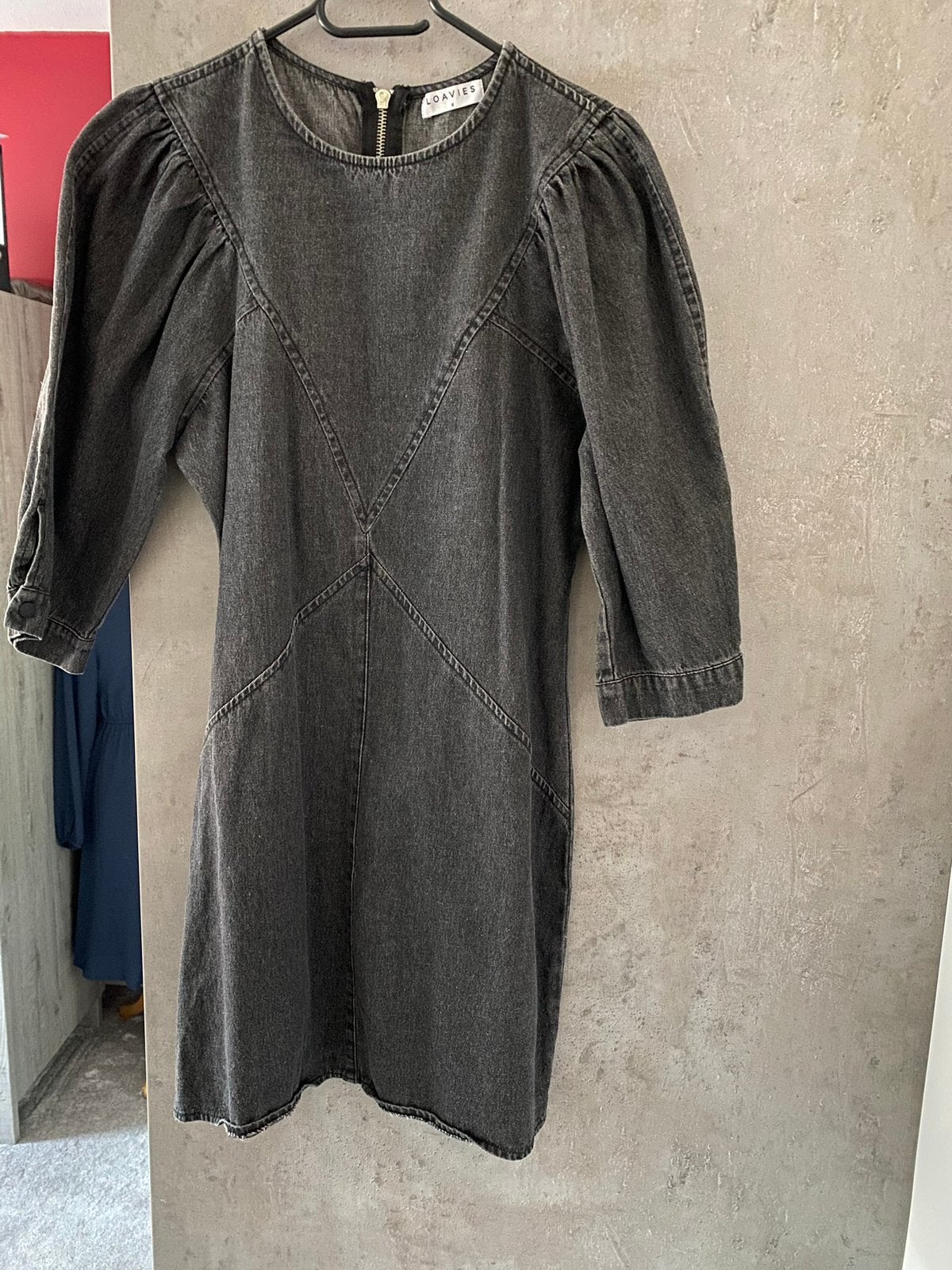 Spijkerjurk grijs/zwart, Kleding | Dames, Jurken, Maat 38/40 (M), Ophalen of Verzenden, Grijs, Loavies