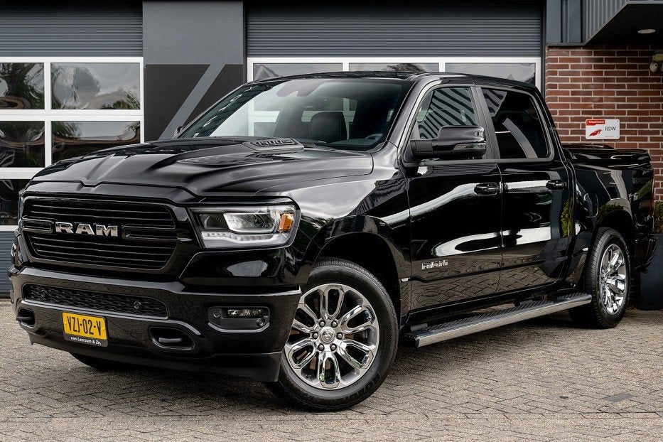 Dodge Ram 1500 Laramie Sport Crew Cab 5.7 HEMI V8 4x4 | LPG, Auto's, Automaat, Gebruikt, 8 cilinders, 5654 cc