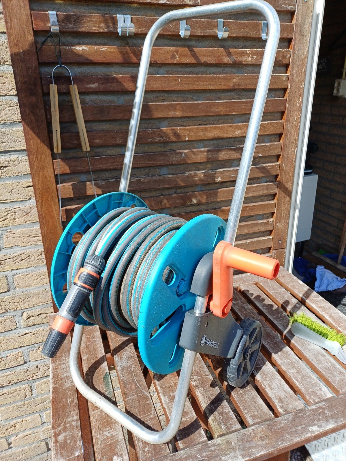 Gardena tuinslang 20 meter slangenwagen zgan geen defecten, Ophalen, Zo goed als nieuw, Tuinslanghaspel