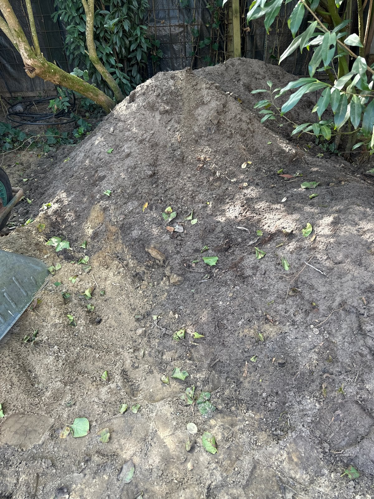 2-3 kuub aarde voor tuin, vijver of trampolinegat, Ophalen, Tuinaarde