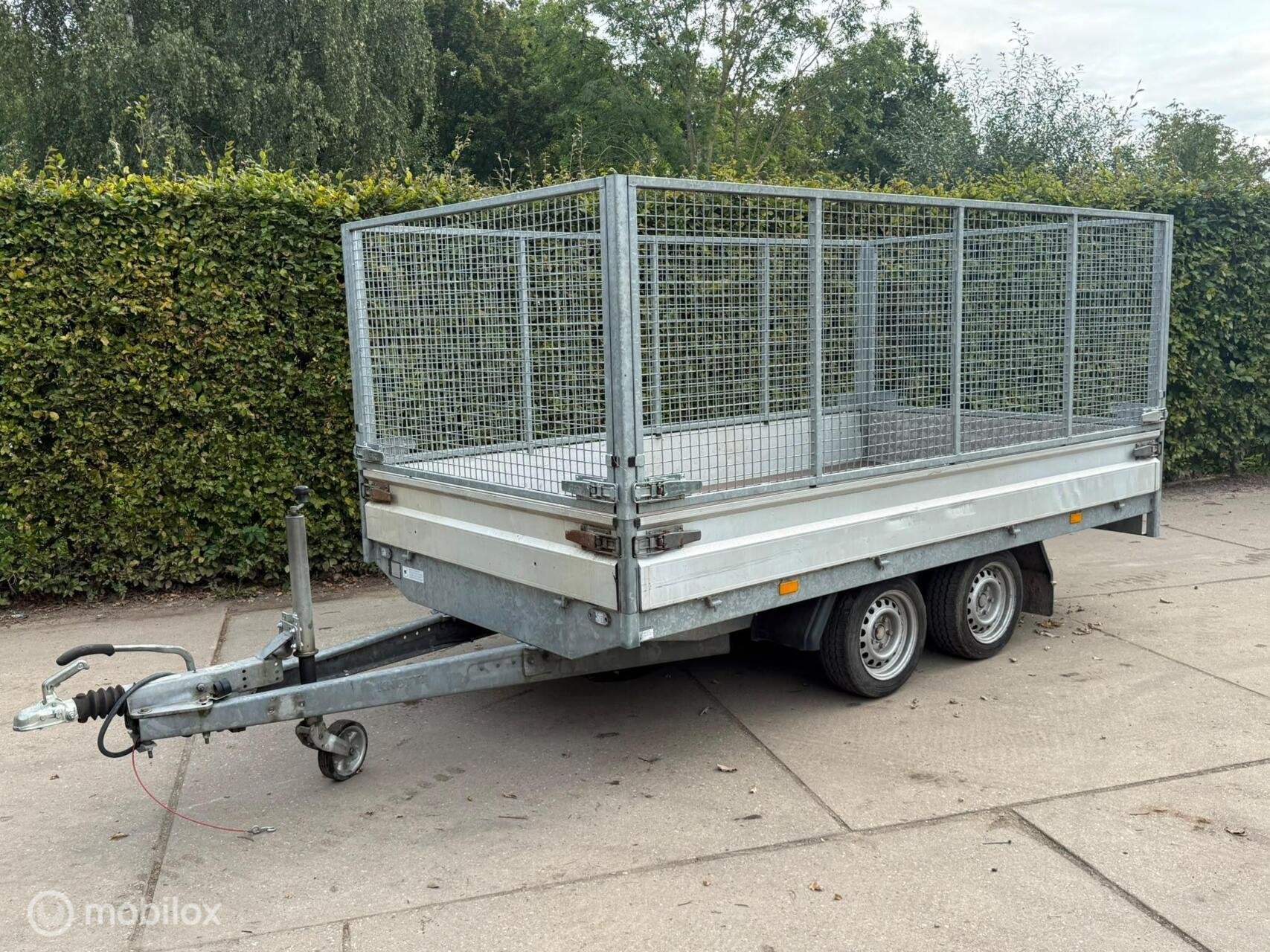 Hapert plateawagen, 335x180cm, 3000kg, loofrekken, Azure H2