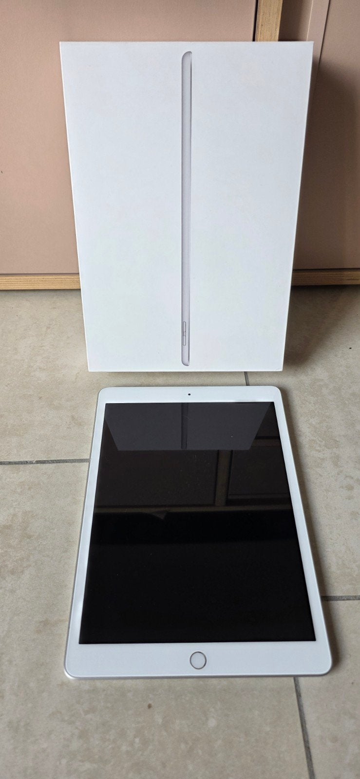 Apple iPad 2020 (8e Gen) - 32GB - Wi-Fi - zilver, Gebruikt, 32 GB, Apple iPad, Wi-Fi