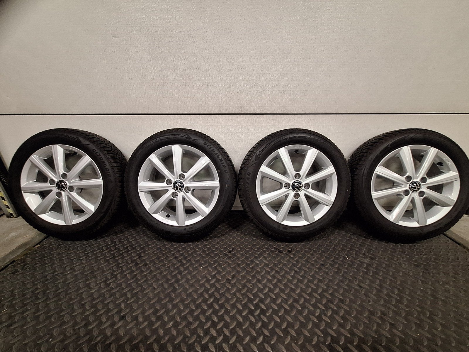 Originele VW UP! Mii Citigo Merano Winterset Nieuwstaat, Ophalen, Zo goed als nieuw