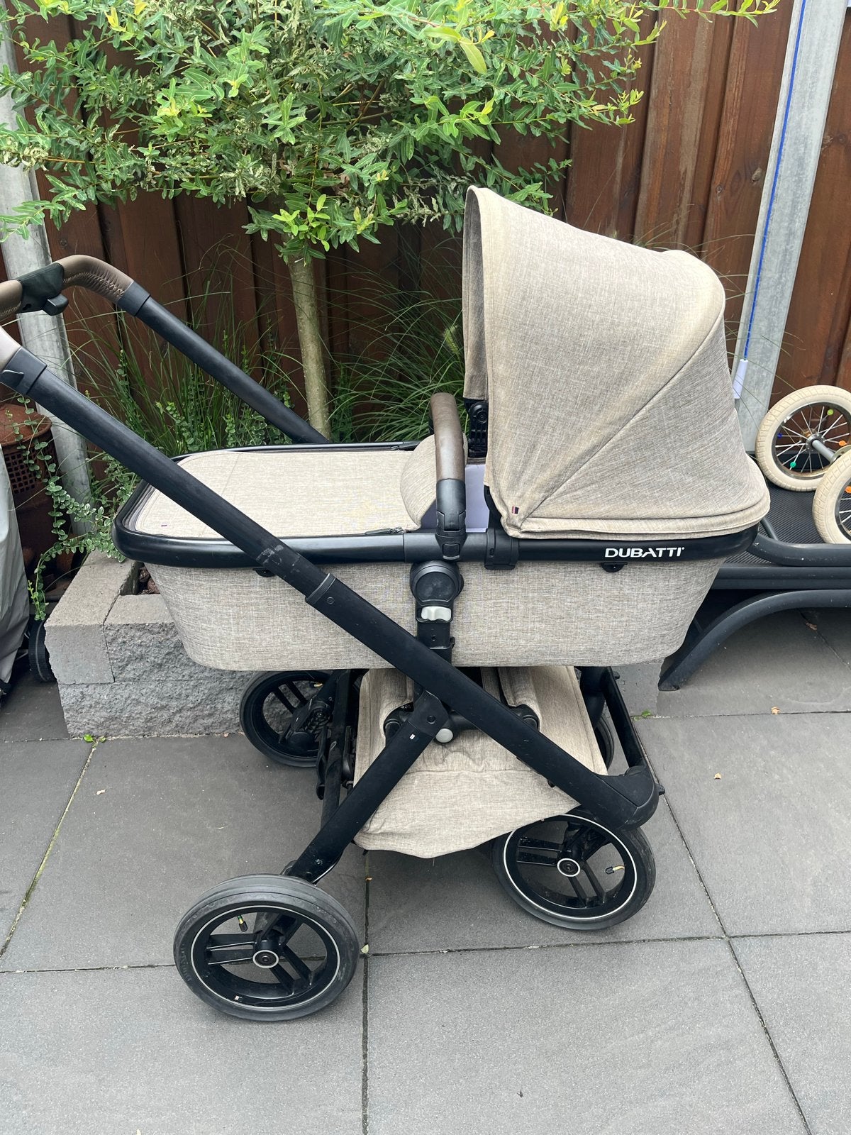 Dubatti One E3 Taupe Melange 2-in-1 Kinderwagen Compleet, Gebruikt, Combiwagen, Met reiswieg, Ophalen