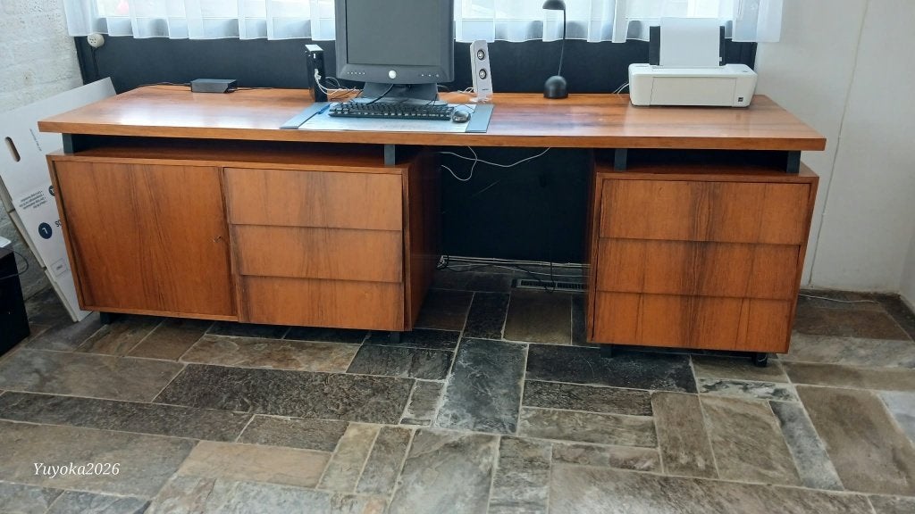 Ambachtelijk gemaakt bureau, Overige typen, Gebruikt, Hout, 70 cm
