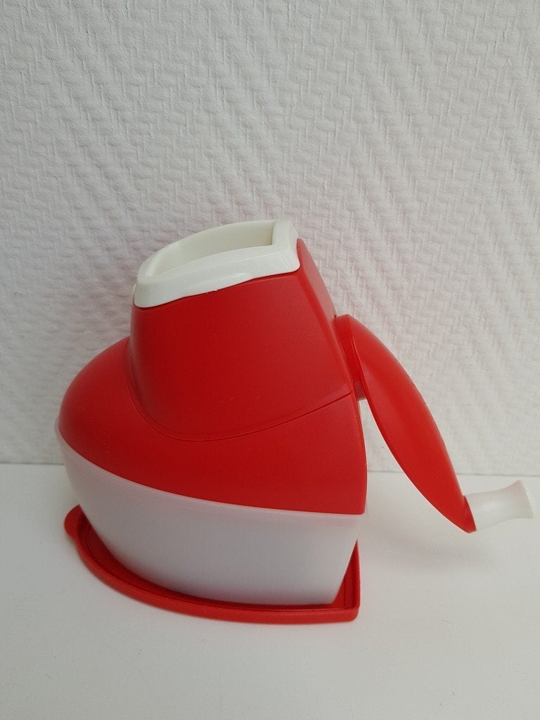 T057 Kaasmolen, en meer Tupperware, Huis en Inrichting, Keuken | Tupperware, Ophalen of Verzenden, Zo goed als nieuw, Overige typen