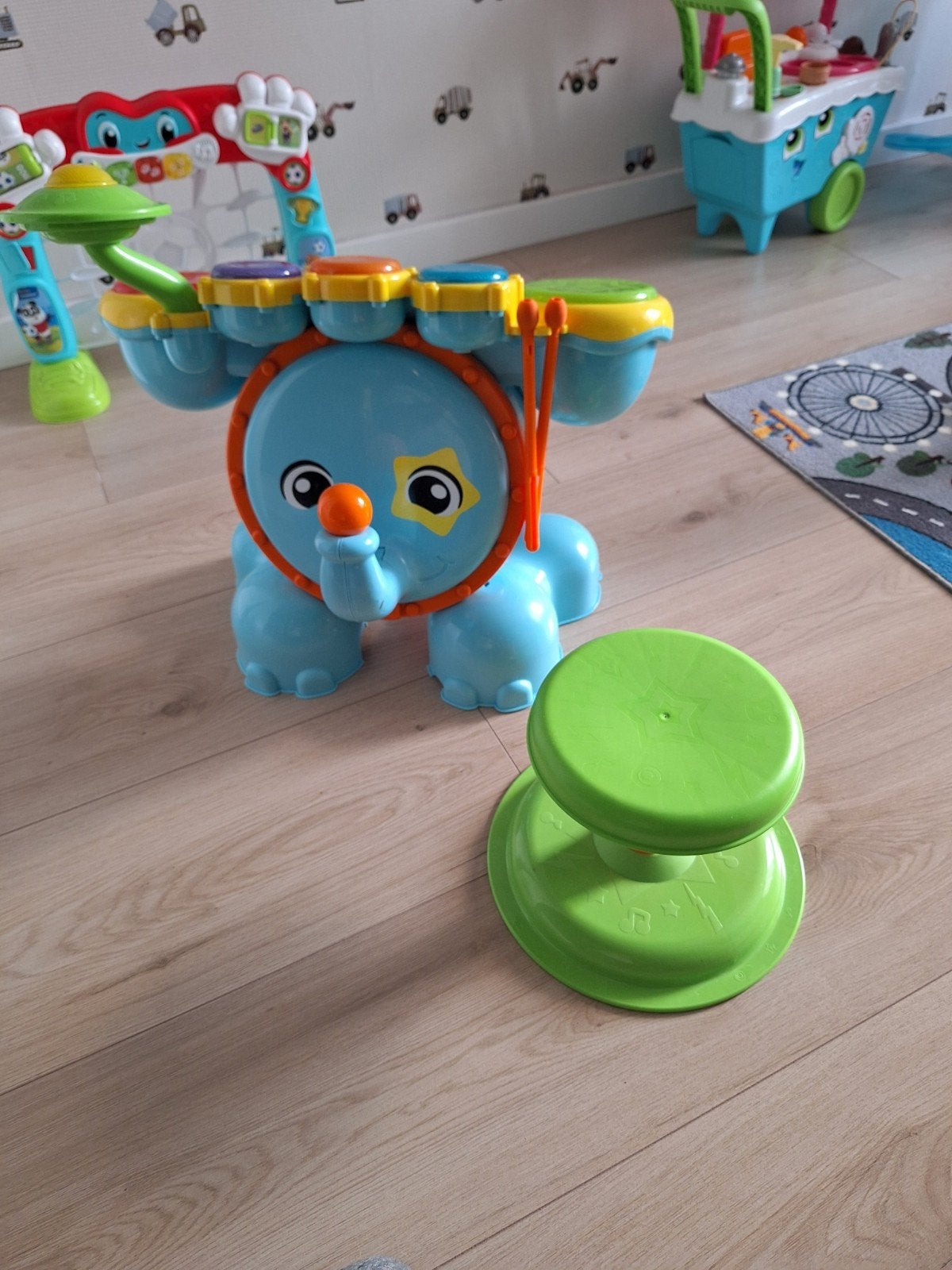 VTech Baby Muziek Olifant Drumstel met Krukje, Ophalen, Zo goed als nieuw, Overige typen, Met licht
