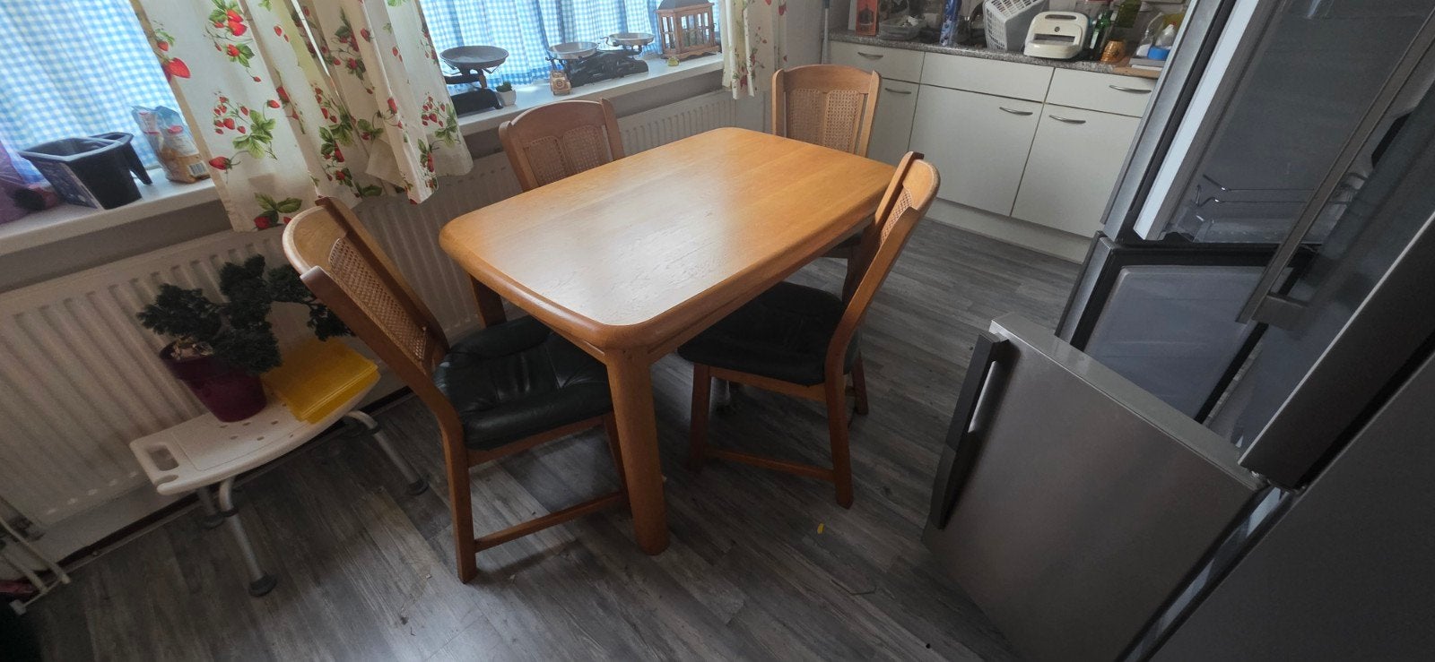 Eikenhouten eethoek met leer en webbing rugleuning, Gebruikt, Overige kleuren, Ophalen of Verzenden, Vier