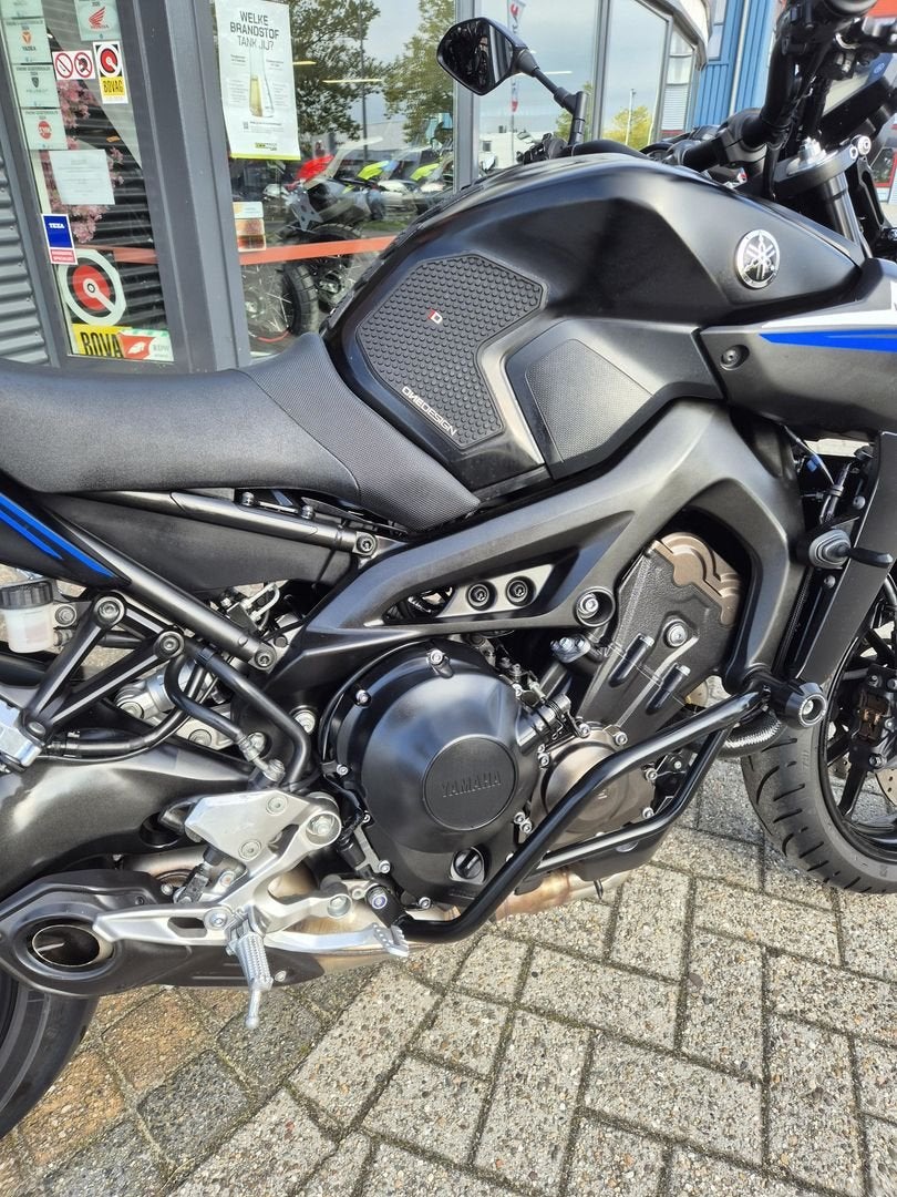 YAMAHA MT 09 ABS (bj 2020), Motoren, Motorrijbewijs A, Bedrijf, Meer dan 35 kW, YAMAHA