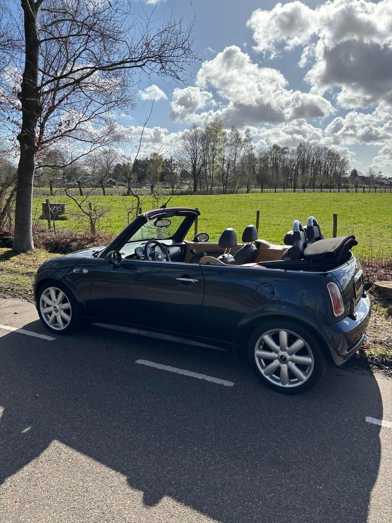 Mini  cooper  cabrio S 170PK  AUT 2006 Zwart, Auto's, Mini, Beige, 4 cilinders, Cabriolet, 4 stoelen