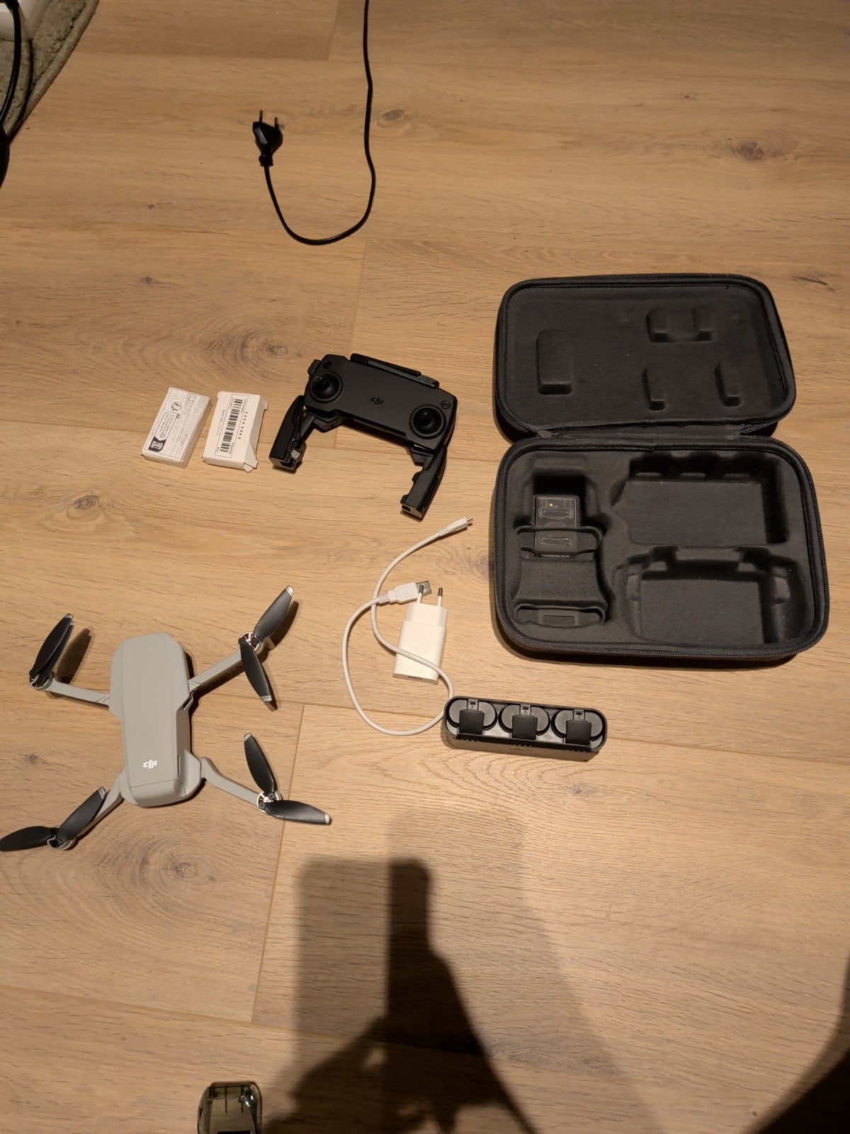 DJI Mavic Mini Fly More Combo - Compacte en lichte drone, Ophalen, Cameradrone, 15 tot 30 minuten, Zo goed als nieuw
