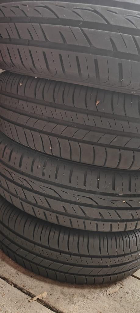 Zomerbanden, 4 stuks, 165/65 R15 81T, Auto-onderdelen, Banden en Velgen, Ophalen, Gebruikt, 15 inch, Band(en)