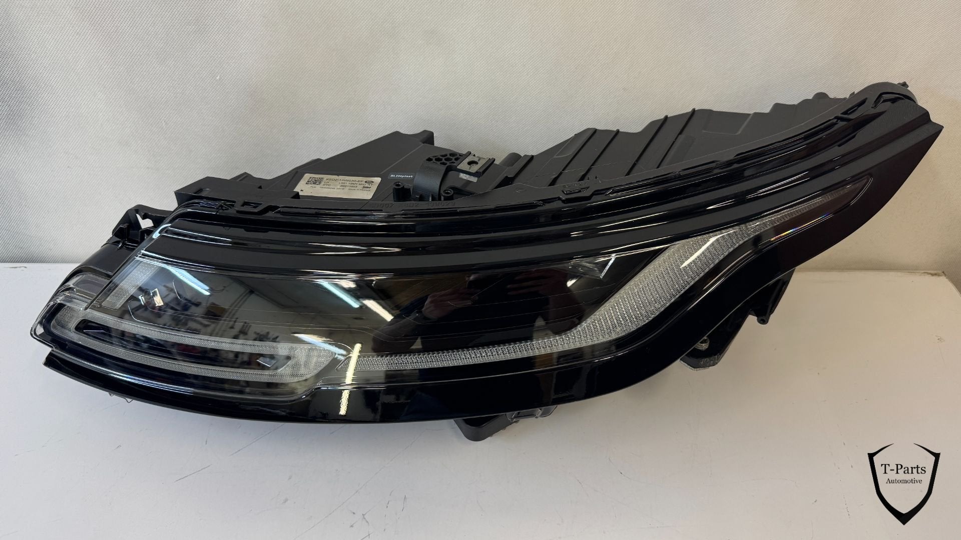land rover RANGE ROVER EVOQUE koplamp links k8d213w030 89913, Land Rover, Nieuw, Abbey Road, Whitley 1
CV3 4LF  Coventry, Jaguar Land Rover Limited