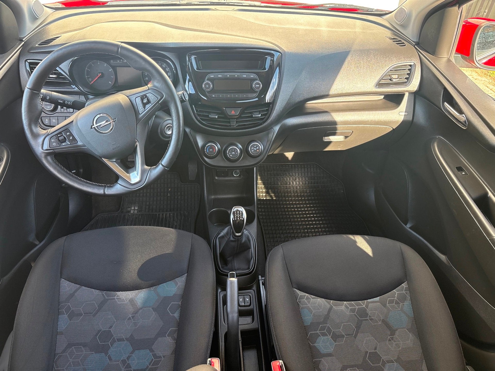 Opel KARL 1.0 Rocks Online Edition, Voorwielaandrijving, Dealer onderhouden, Stof, Gebruikt