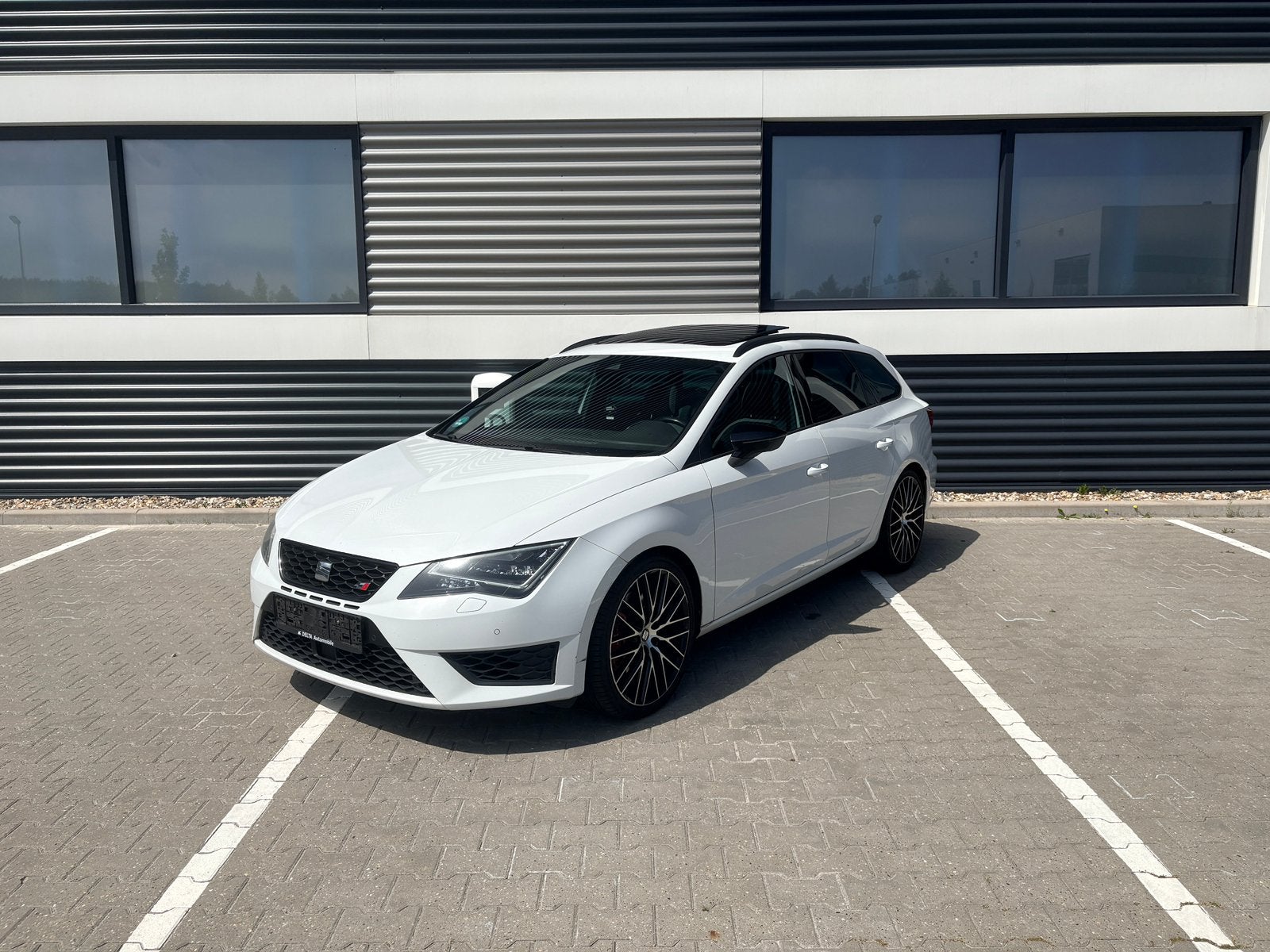 Seat leon cupra 290 2.0 |Automaat |2016, Auto's, Seat, Zwart, 4 cilinders, 1984 cc, Leon