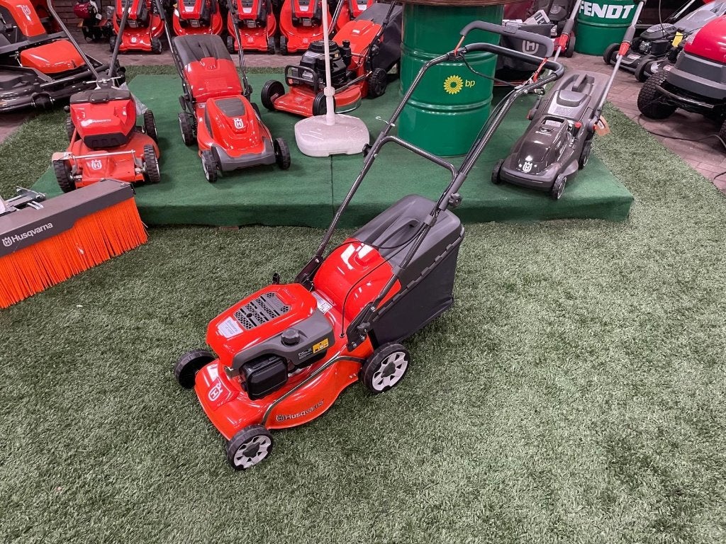 Husqvarna LC140SP, Cirkelmaaier, Nieuw, Ophalen of Verzenden, Opvangbak