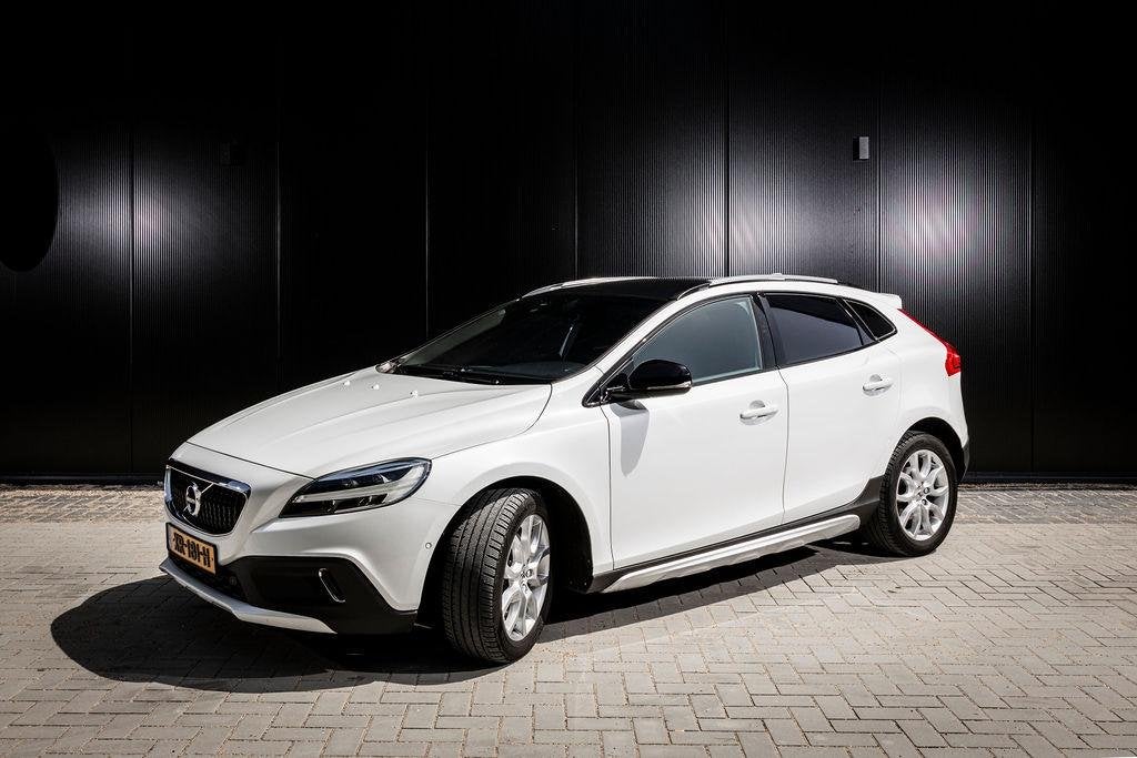 Volvo V40 Cross Country 1.5 T3 Polar+ Luxury, Auto's, Volvo, Automatische klimaatregeling, 4 cilinders, 700 kg, Wit
