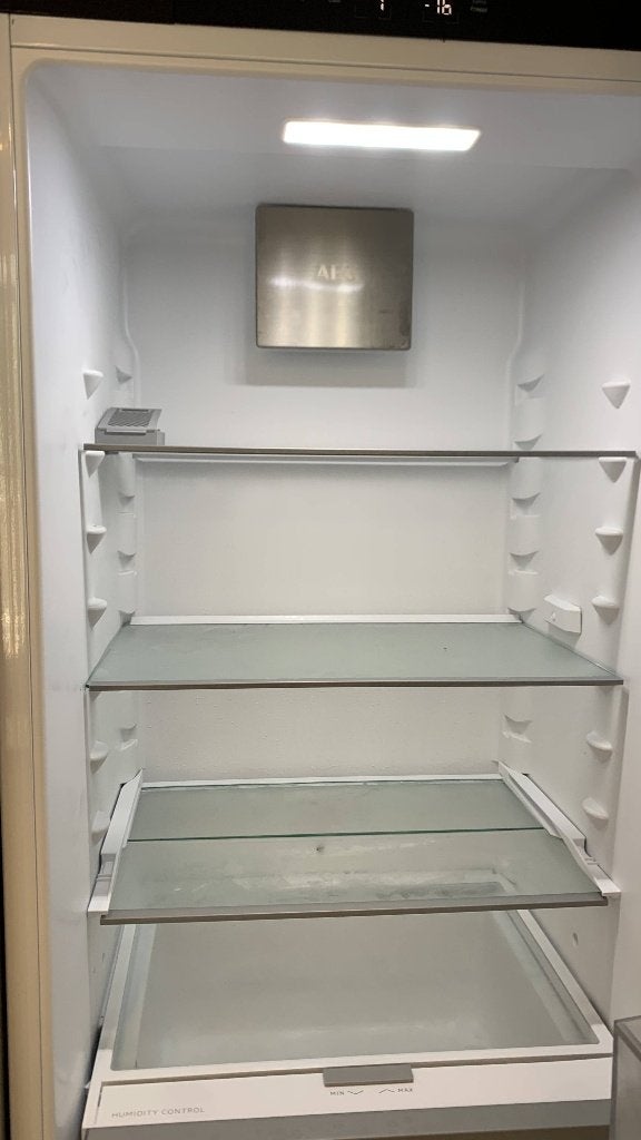 Koelkast - AEG TSC7G181DS, Ophalen, 200 liter of meer, 160 cm of meer, Zo goed als nieuw