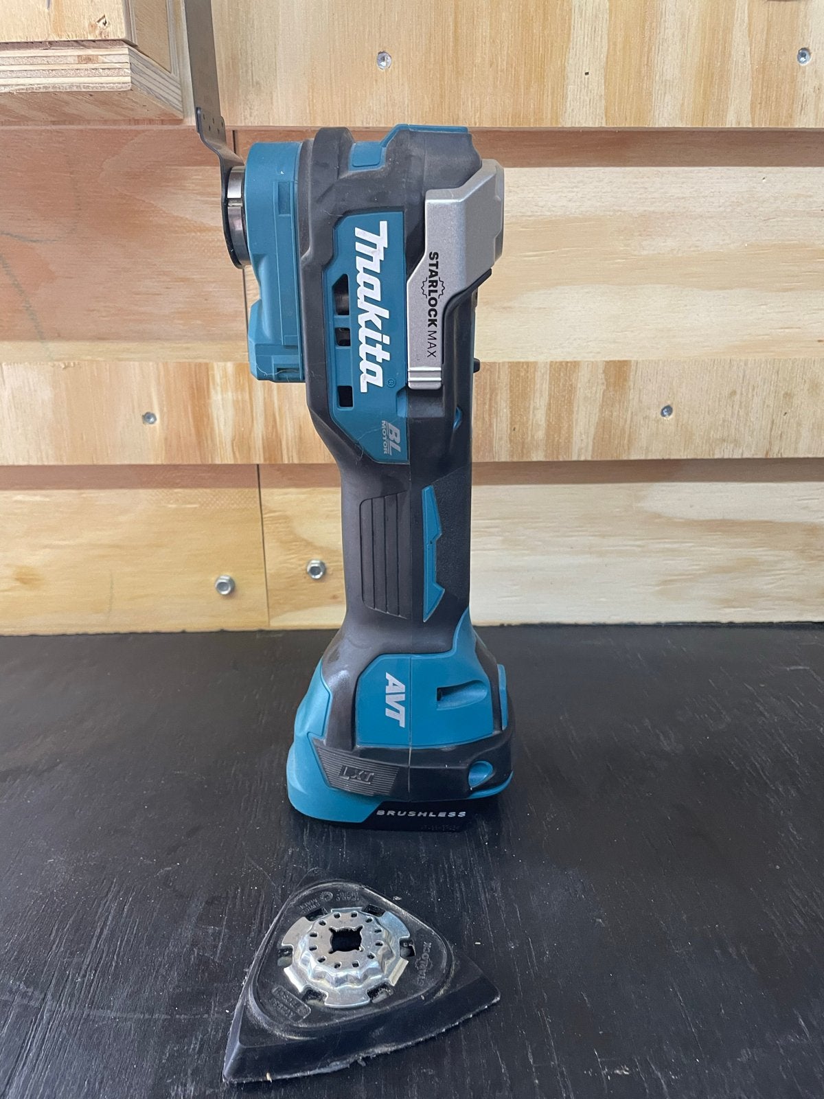 Makita DTM52 Multitool (Losse Body) - Nieuwstaat, Doe-het-zelf en Verbouw, Ophalen of Verzenden, Zo goed als nieuw