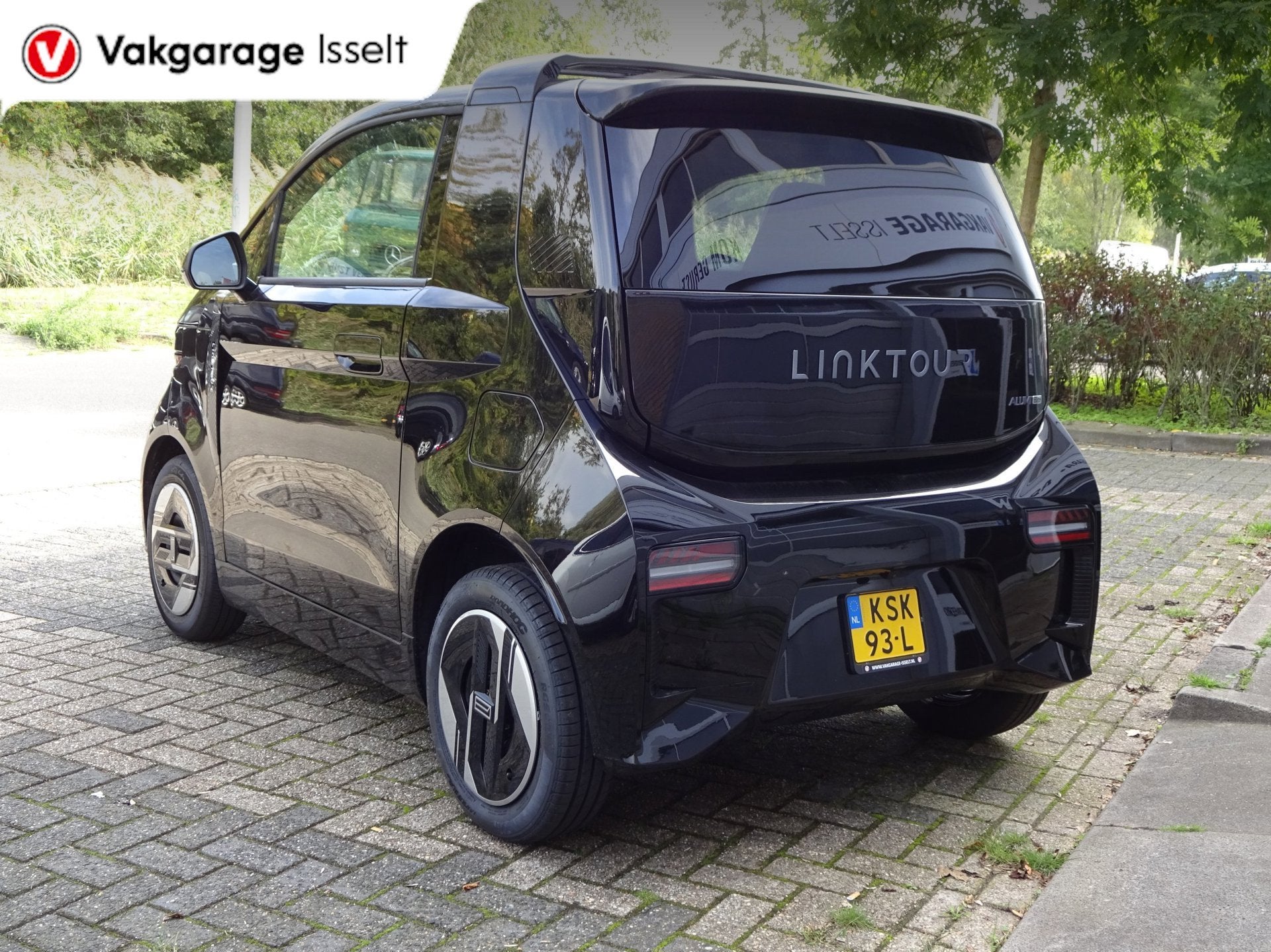 Linktour ALUMI ELITE 90KM/UUR, Auto's, Automaat, Achterwielaandrijving, Overige carrosserieën, Zwart