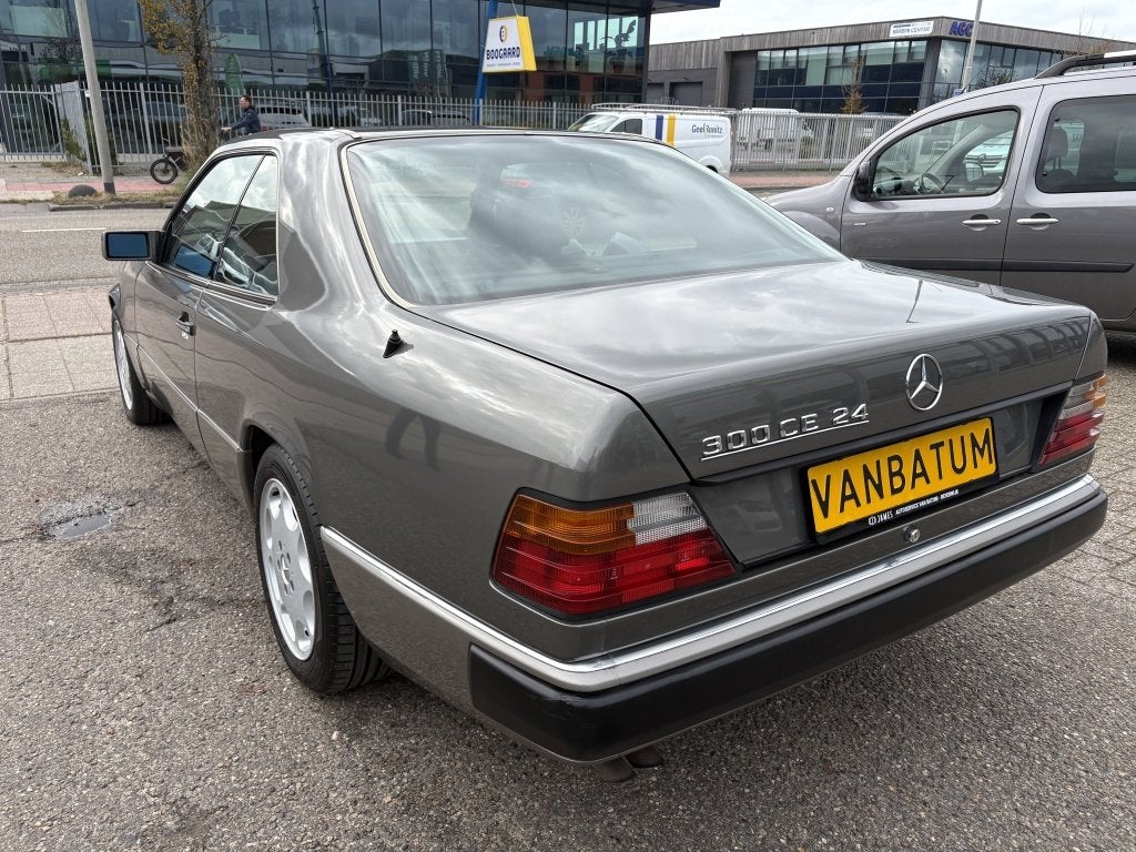 Mercedes-Benz 124 coupe CE-24 300 (124.051) (bj 1991), foto 4