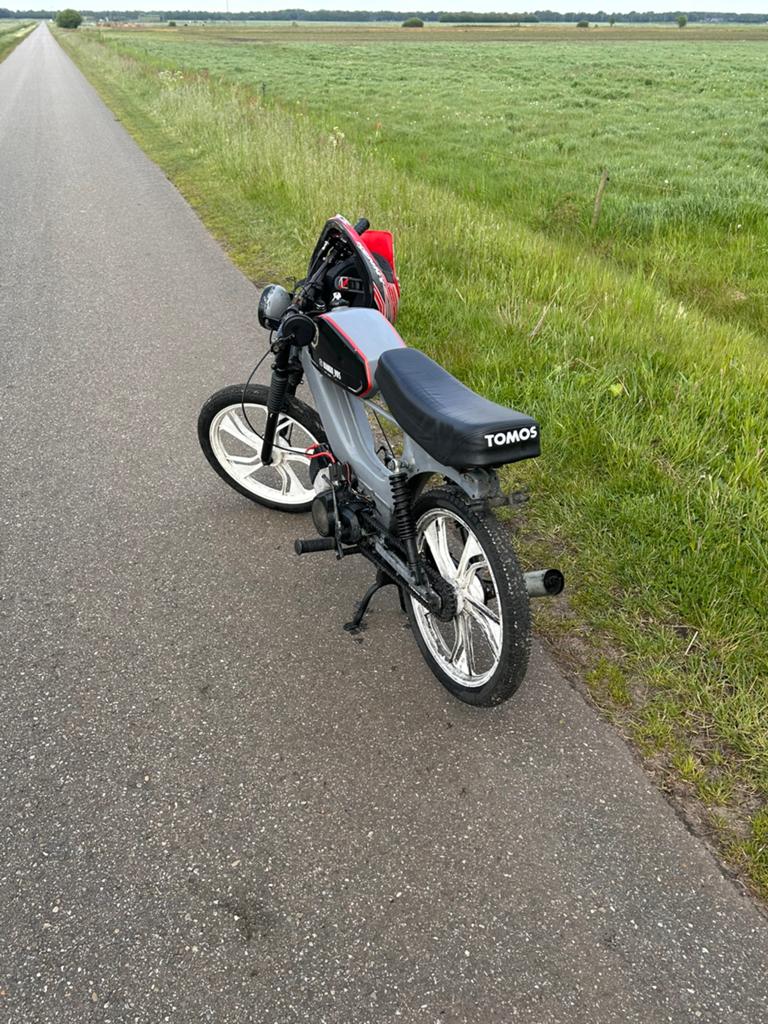Tomos cafe racer, Fietsen en Brommers, Brommers | Tomos, Ophalen, Zo goed als nieuw, Overige modellen