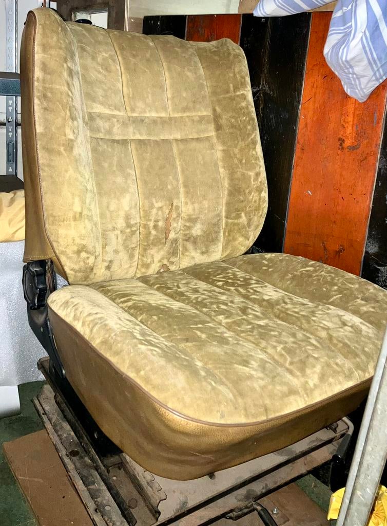 Mercedes 508 / 408 stoel + draaiplateau (camper) verstelbaar, Ophalen