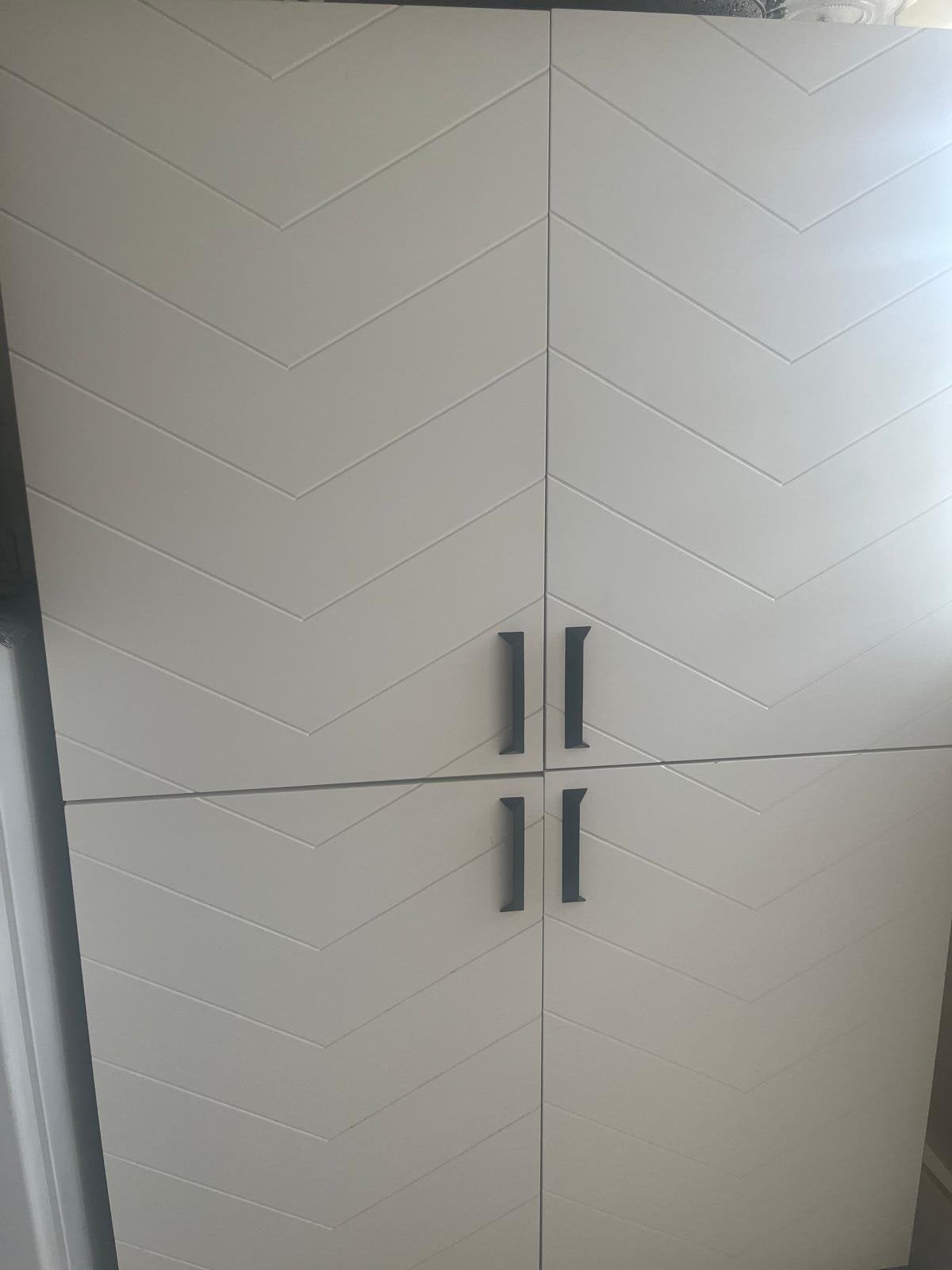 Kast, Ophalen, 100 tot 150 cm, Zo goed als nieuw, 150 tot 200 cm