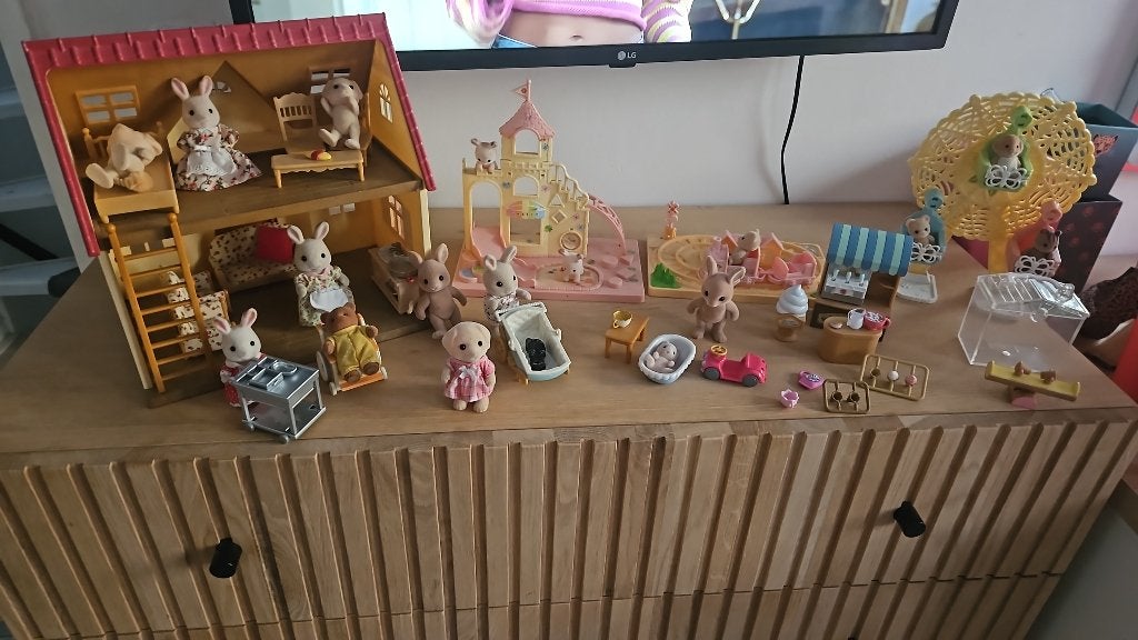 Grote Sylvanian Families collectie, Ophalen of Verzenden, Zo goed als nieuw, Poppenhuis