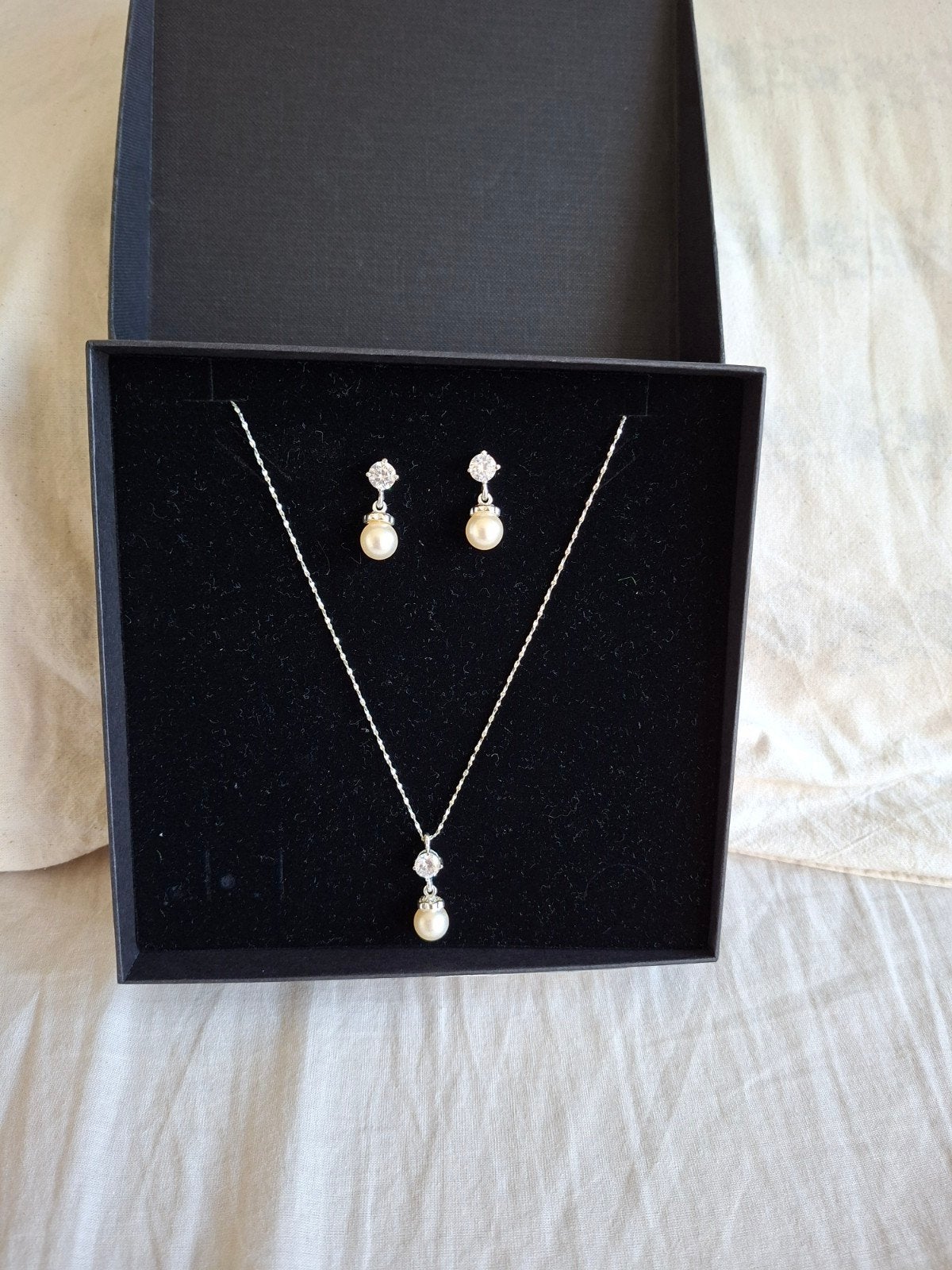 Mooie sieradenset voor huwelijk of gala, Ophalen, Zo goed als nieuw, Zilver, Overige materialen