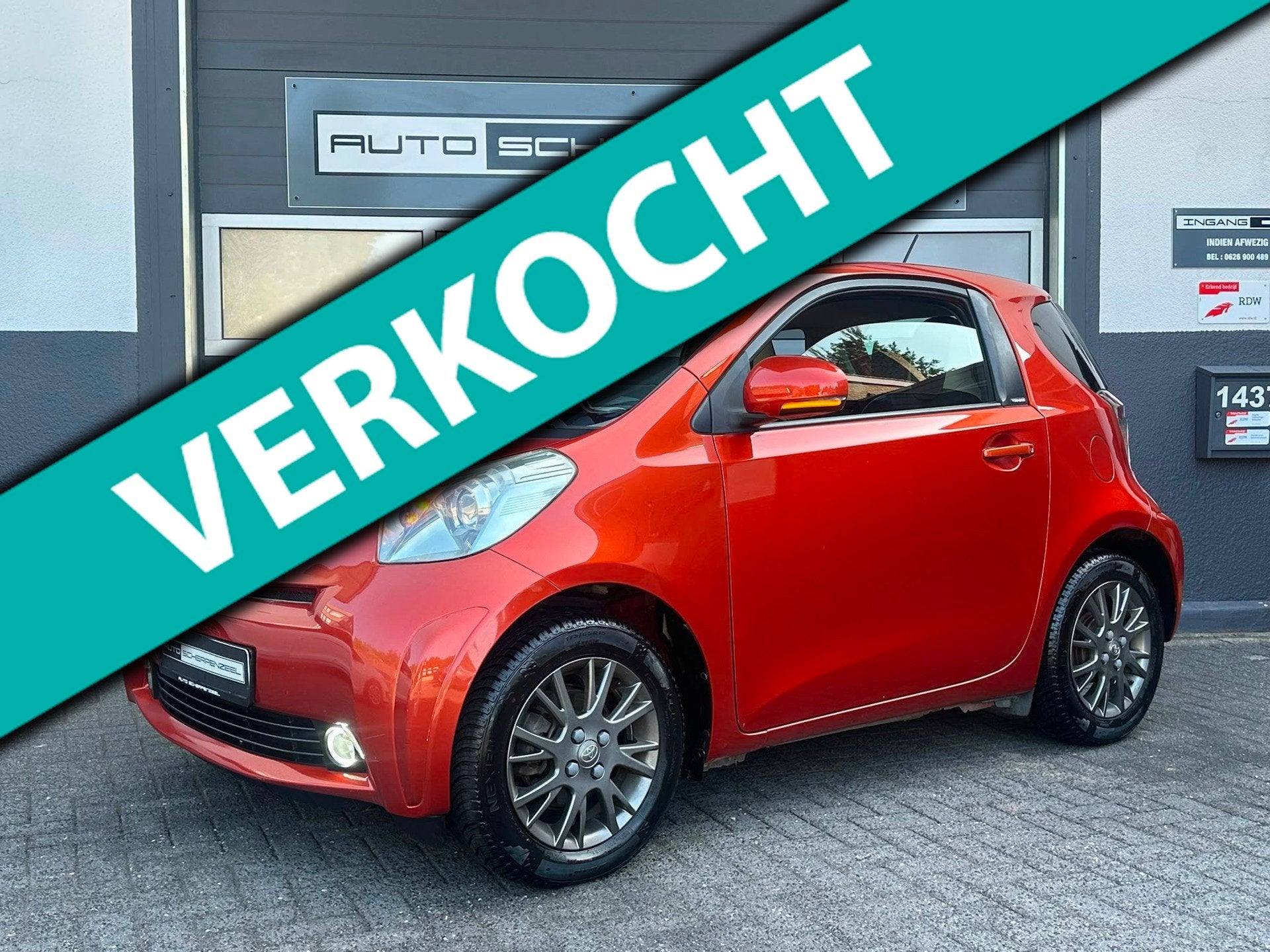 Toyota IQ 1.0 VVTi Aspiration | LEER | AIRCO | UNIEKE KLEUR!, Gebruikt, Zwart, Overige kleuren, 4 stoelen