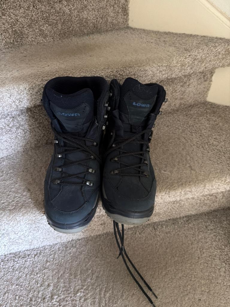 Lowa renegade evo gtx mid mt42.5, Ophalen, Overige kleuren, Zo goed als nieuw, Wandelschoenen of Bergschoenen