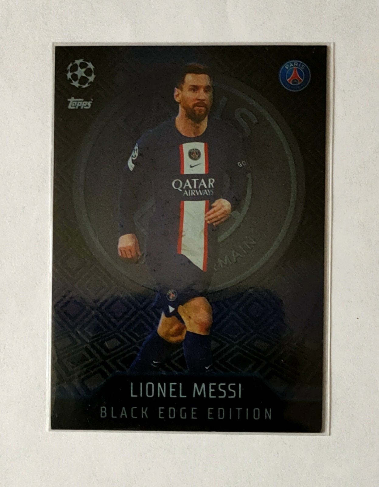Messi Paris Saint Germain Black Edge Topps 22-23, Verzenden, Zo goed als nieuw, Buitenlandse clubs, Spelerskaart