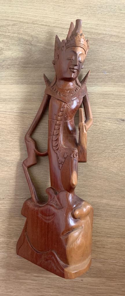 Indonesisch Balinees houtsnijwerk - beeld djanger - danseres, Houtsnijwerk, Ophalen of Verzenden, Handgemaakt, 20 - 50 cm