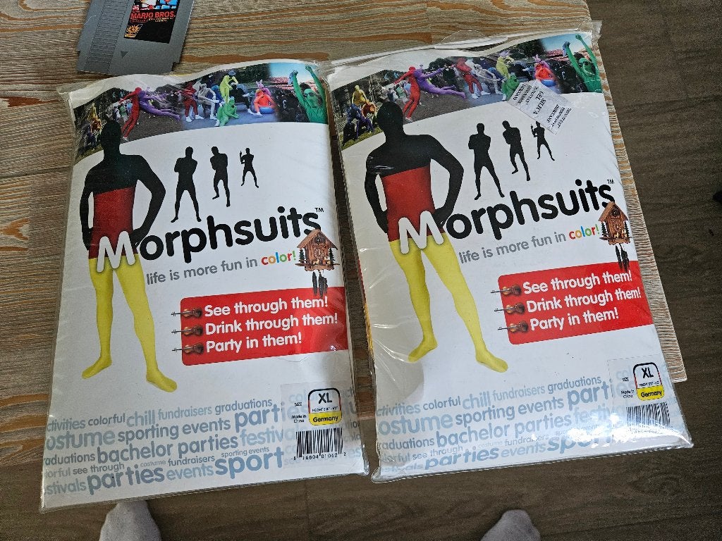 Morphsuits 2 keer duitse vlag maat XL nieuw, Morphsuits, Ophalen of Verzenden, Overige thema's, Kleding