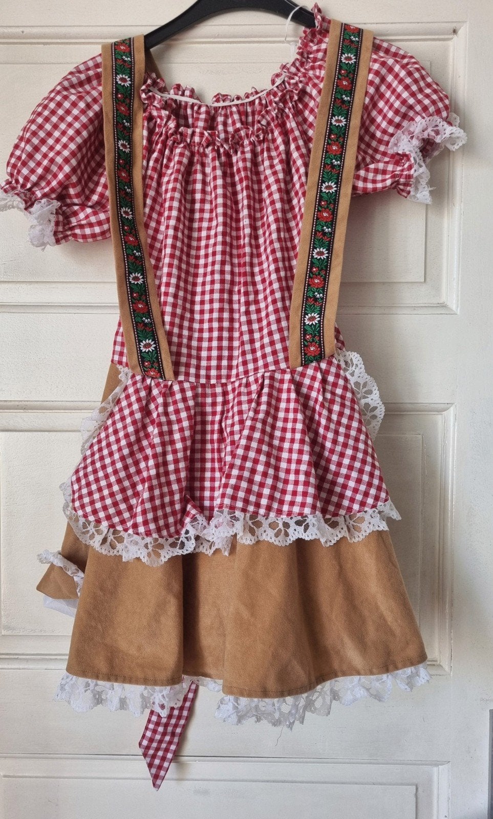 leuke dirndl maat 36 rood gebloktmet bruine helpen en rok, Ophalen of Verzenden, Zo goed als nieuw, Maat 36 (S), Overige thema's